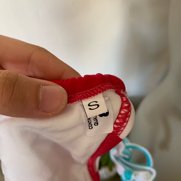 🦩Free 🦩 w/$10 Brazilian Lisa Lozano Swim Top - Picture 7 of 7